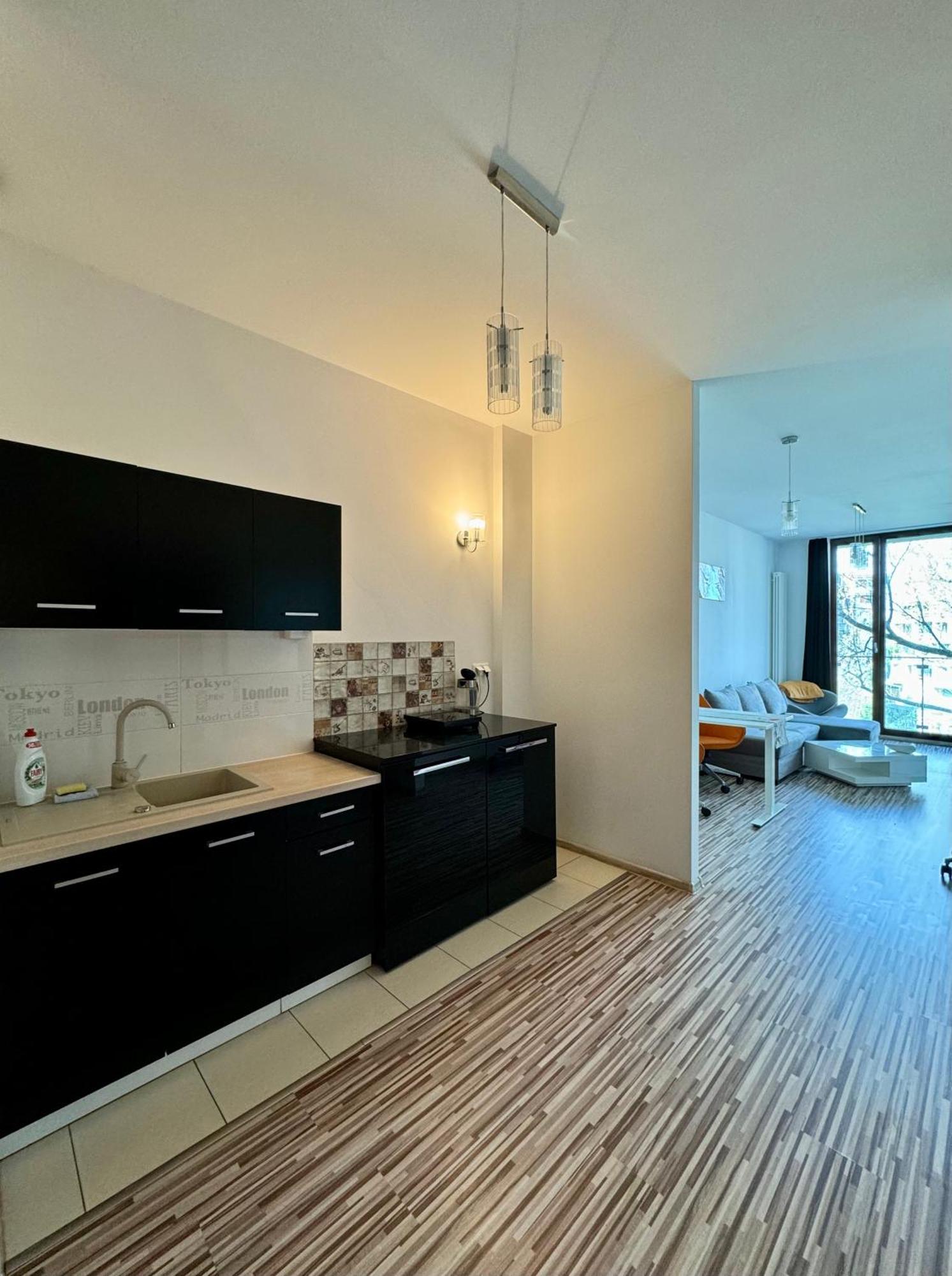 Two Rooms Apartment Triton Park ワルシャワ エクステリア 写真