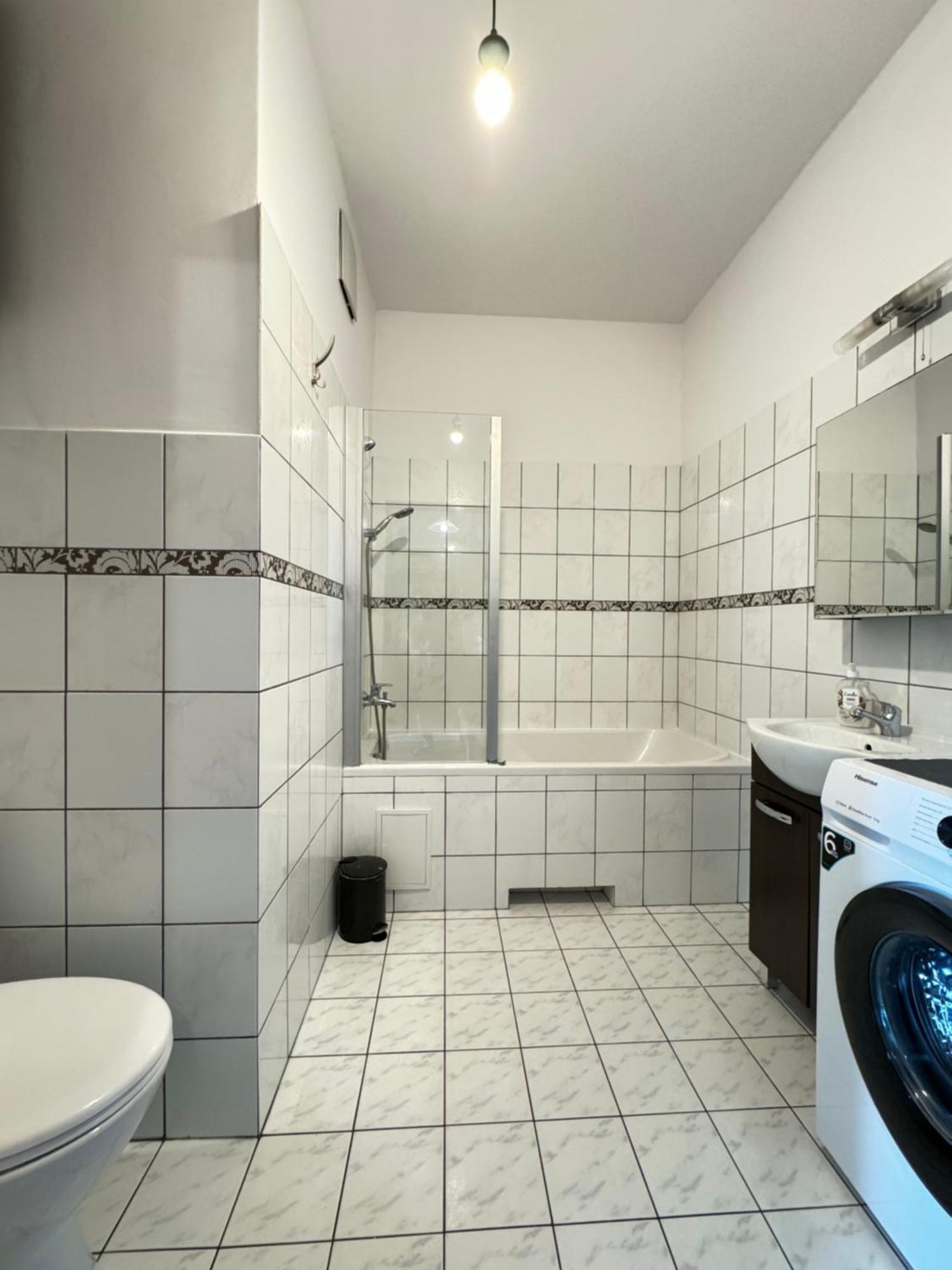Two Rooms Apartment Triton Park ワルシャワ エクステリア 写真