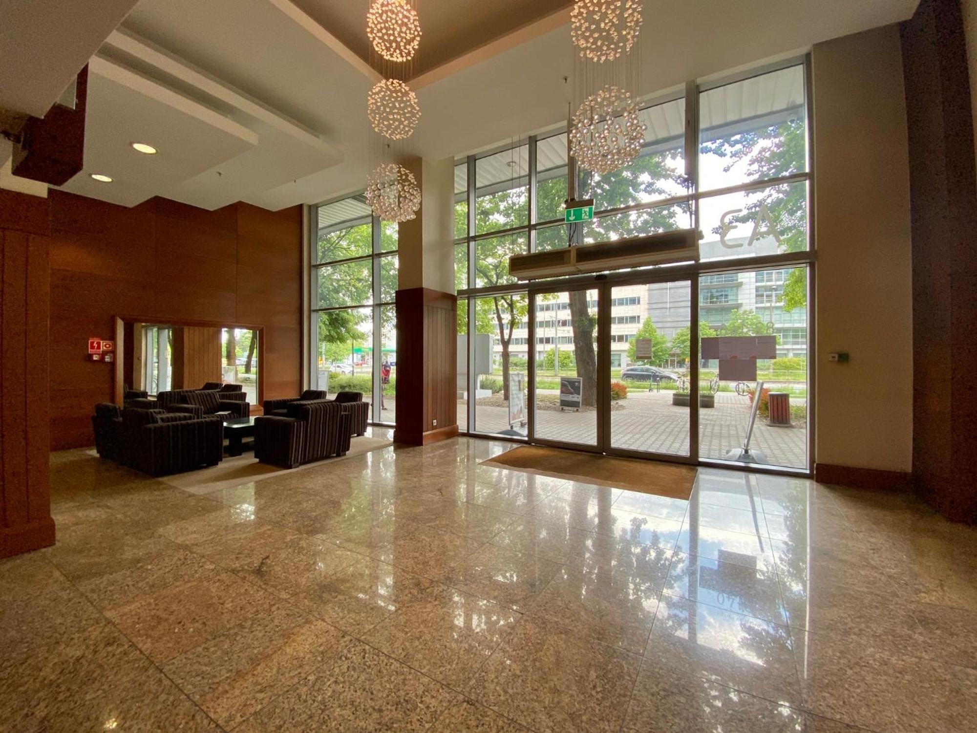 Two Rooms Apartment Triton Park ワルシャワ エクステリア 写真