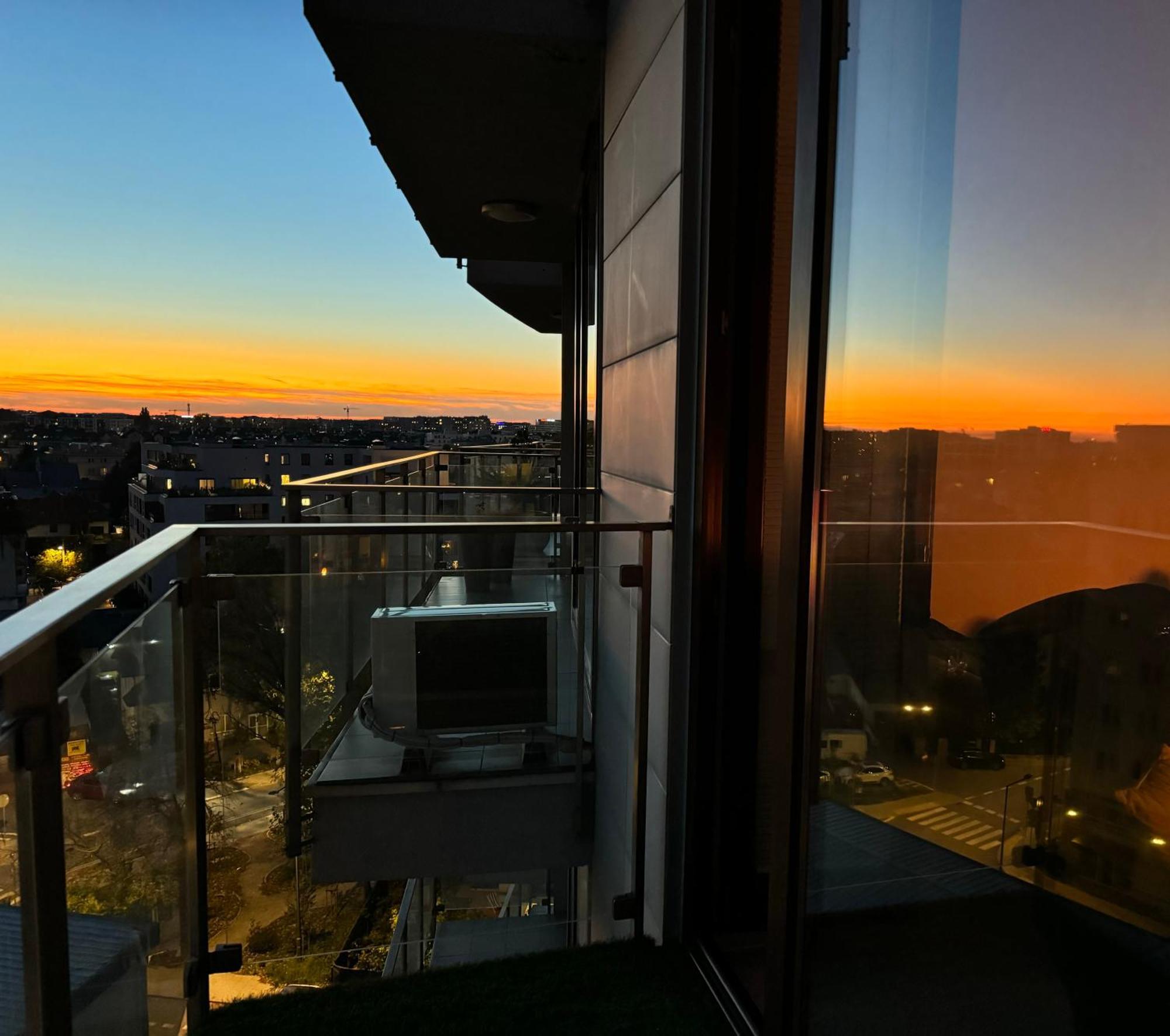 Two Rooms Apartment Triton Park ワルシャワ エクステリア 写真